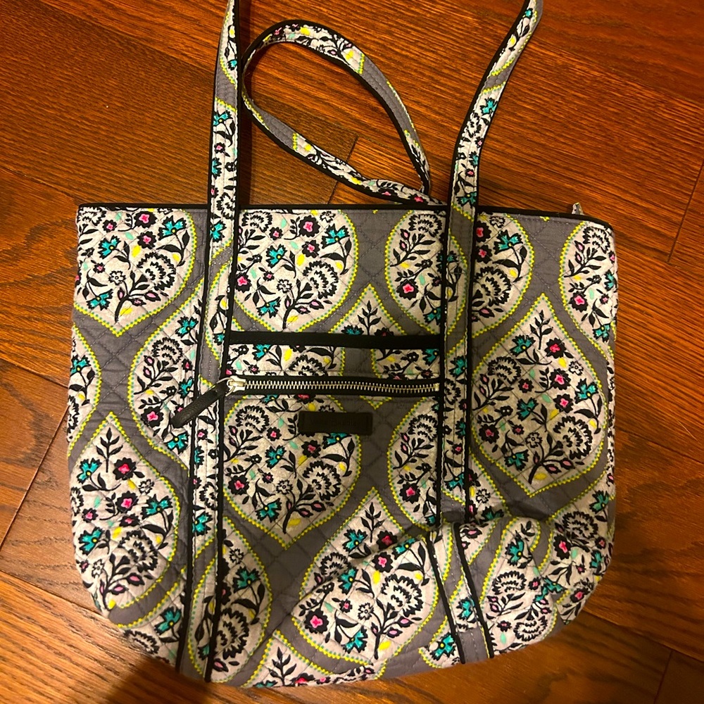 Vera Bradley tote